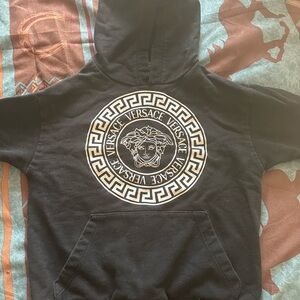 ‼️sold‼️100%authentic boy 5y sweater